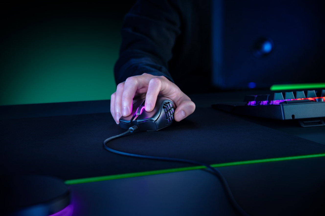 RAZER NAGA X Mouse Gaming MMO Tercanggih Yang Pernah Ada Esportsku