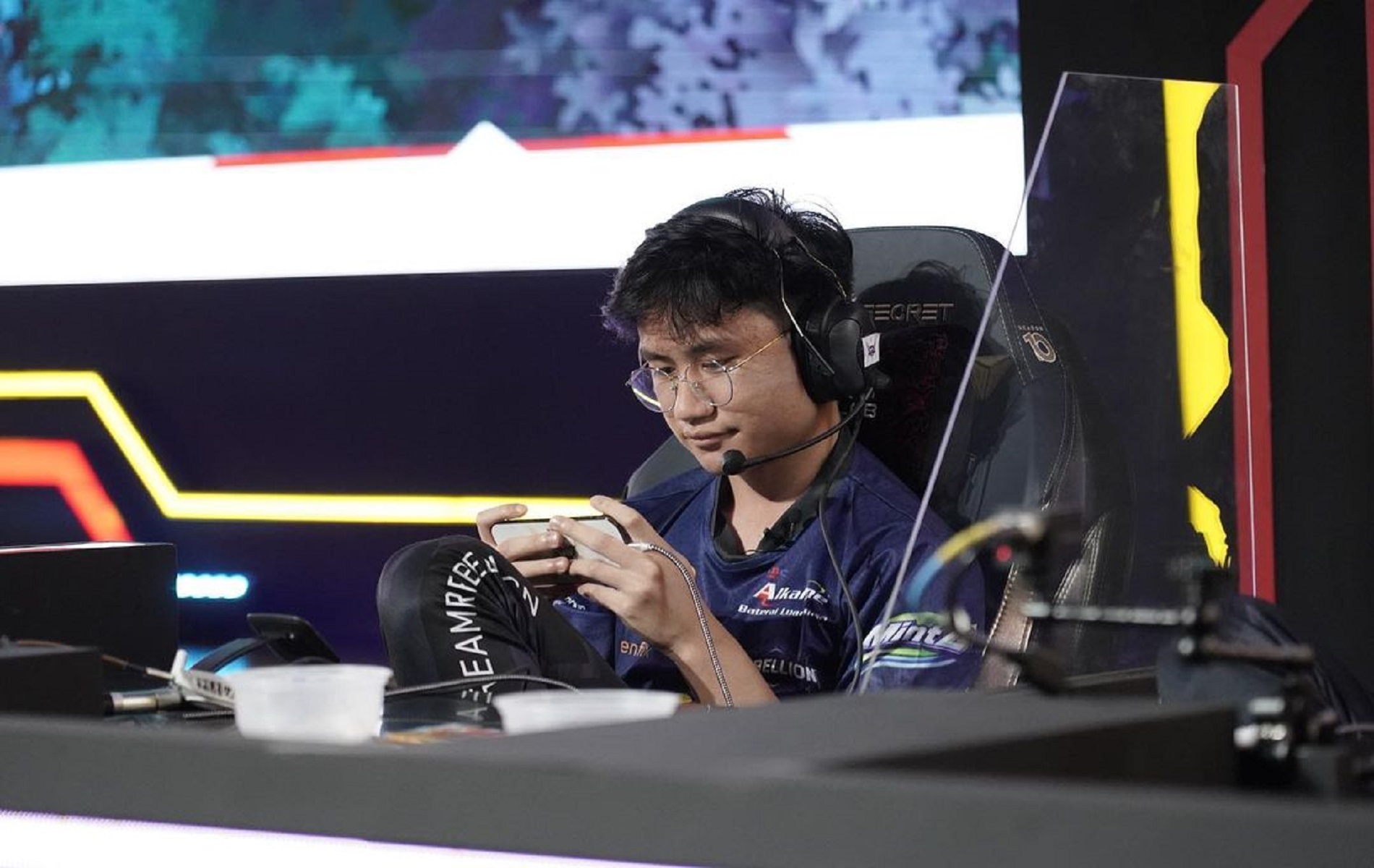 Haizz Icon Klarifikasi Haizz Soal Gaji Pemain Rebellion Zion Mobile Legends ...